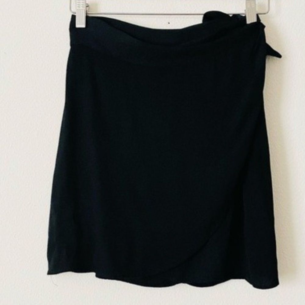 Reformation Black Mini Wrap Skirt - Picture 3 of 7